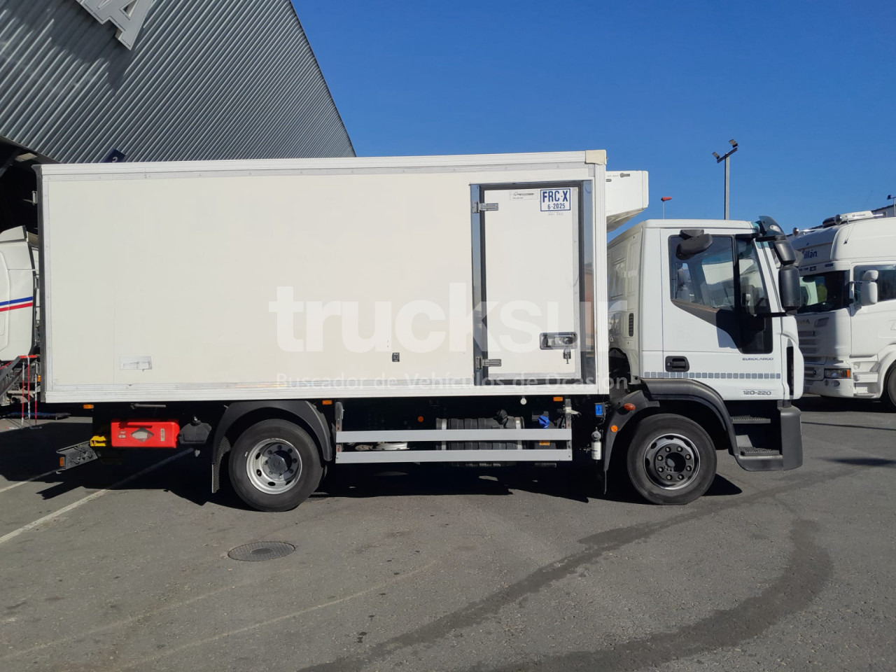 IVECO ML120E22 FRC-X - Camión caja cerrada: foto 5 IVECO ML120E22 FRC-X - Camión caja cerrada: foto 5