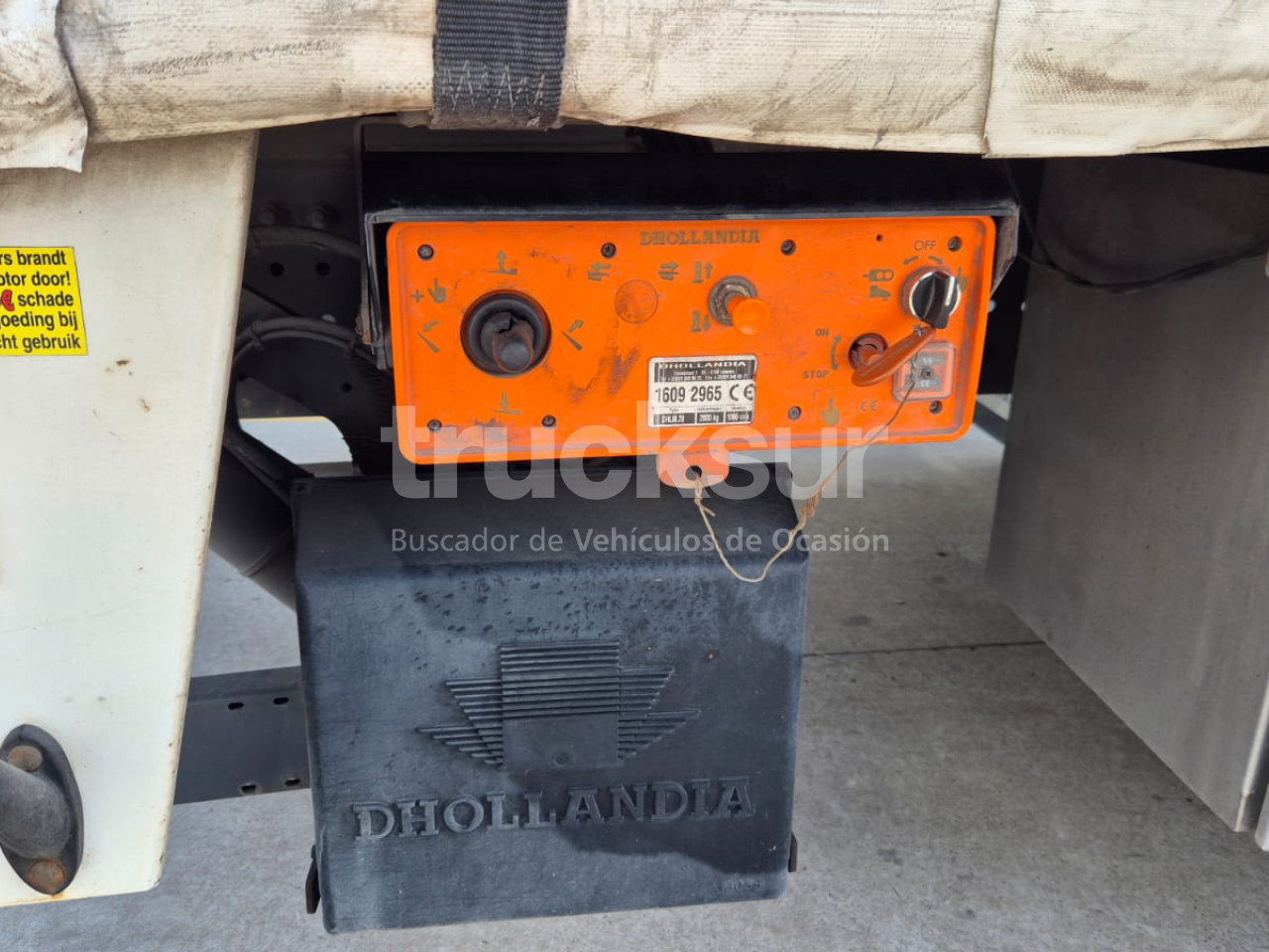 Camión lona RENAULT D320.26: foto 25