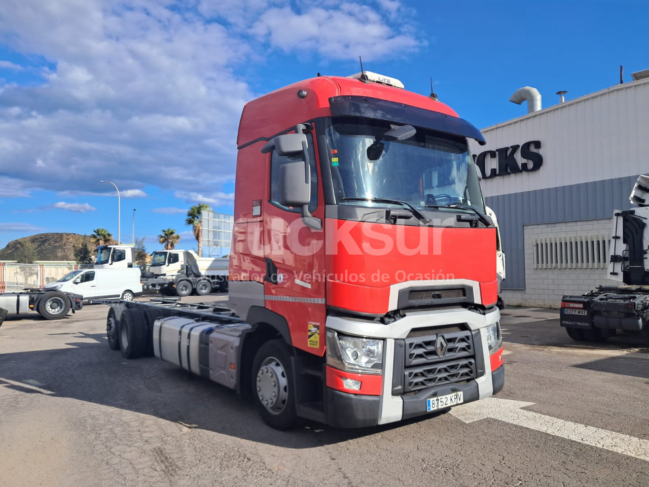 RENAULT T480 HIGH SLEEPER CAB 6X2*4 ejes 6x2*4 - Camión chasis: foto 2 RENAULT T480 HIGH SLEEPER CAB 6X2*4 ejes 6x2*4 - Camión chasis: foto 2