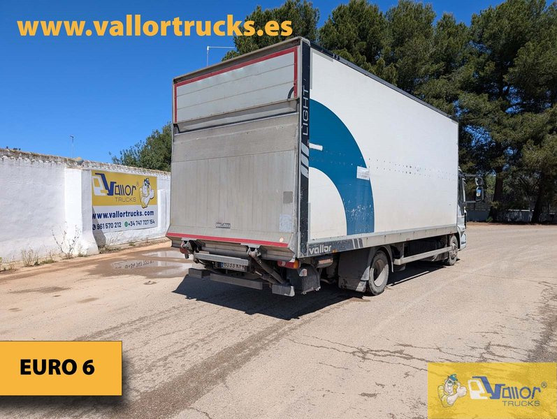 Iveco Eurocargo 90E220 - Camión caja cerrada: foto 3 Iveco Eurocargo 90E220 - Camión caja cerrada: foto 3