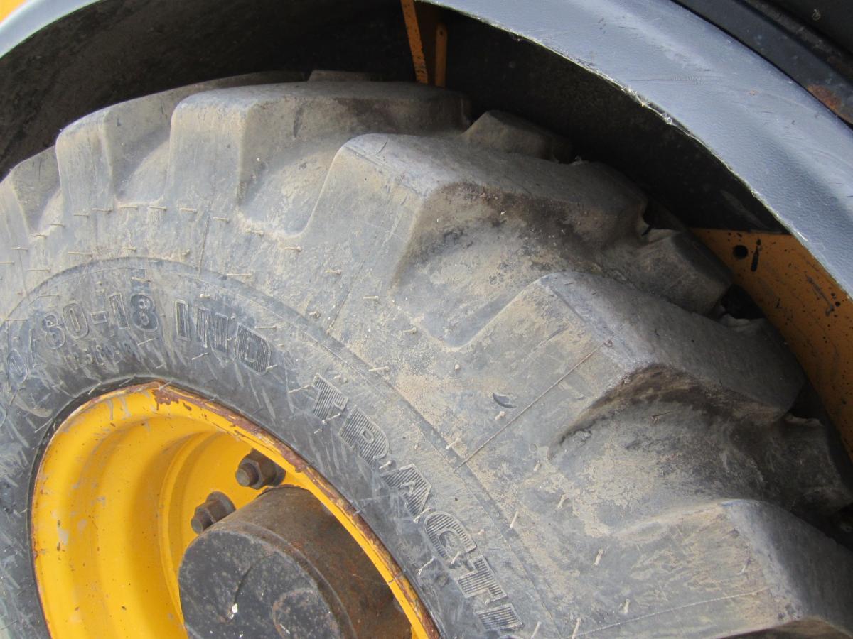 Cargadora de ruedas Jcb 406: foto 6