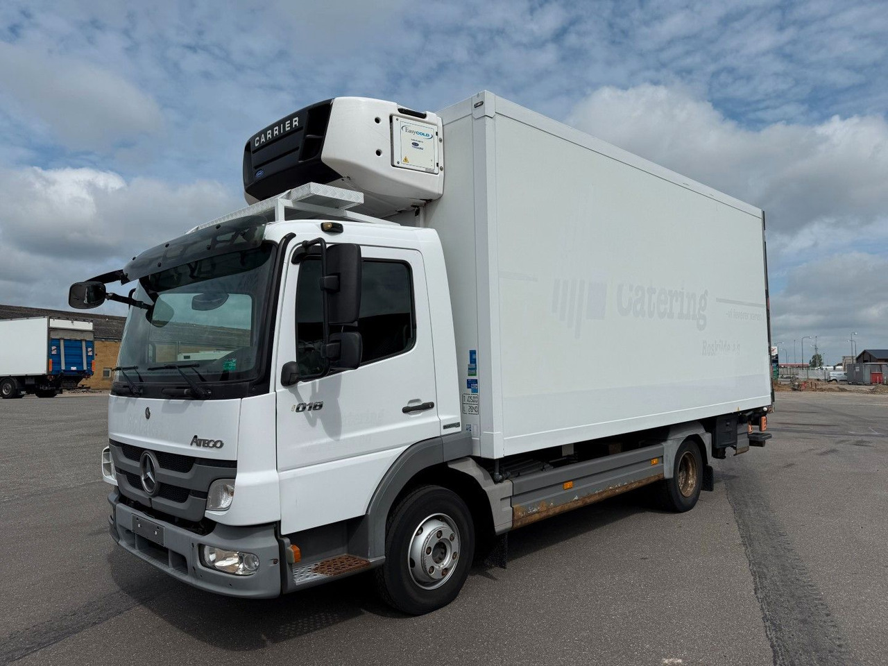 Mercedes-Benz Atego 1018 4x2 Carrier Supra 750 Mt - Camión frigorífico: foto 1 Mercedes-Benz Atego 1018 4x2 Carrier Supra 750 Mt - Camión frigorífico: foto 1
