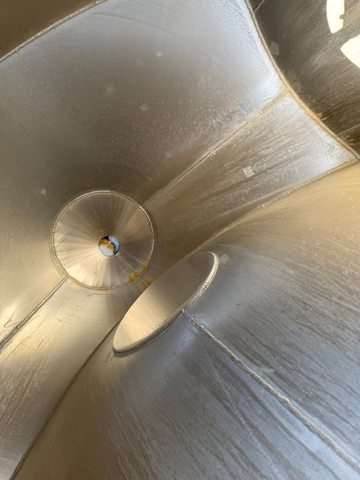 Remolque cisterna P4T30 4 axle 42 m3 Alu Silo tank: foto 12