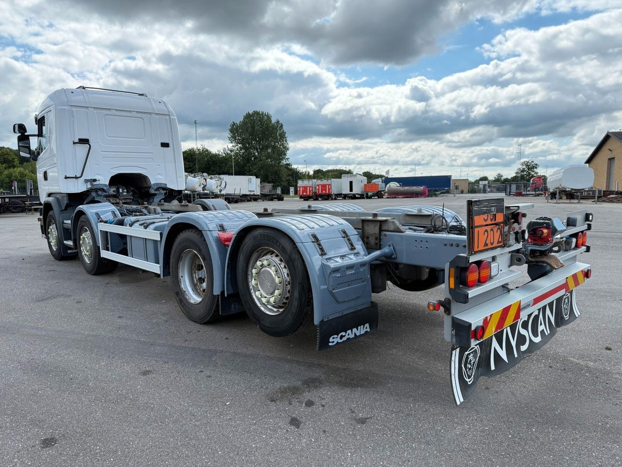 Scania G450 8x2*6 ADR Chassis / Fahrgestell / Euro 6 - Camión chasis: foto 4 Scania G450 8x2*6 ADR Chassis / Fahrgestell / Euro 6 - Camión chasis: foto 4