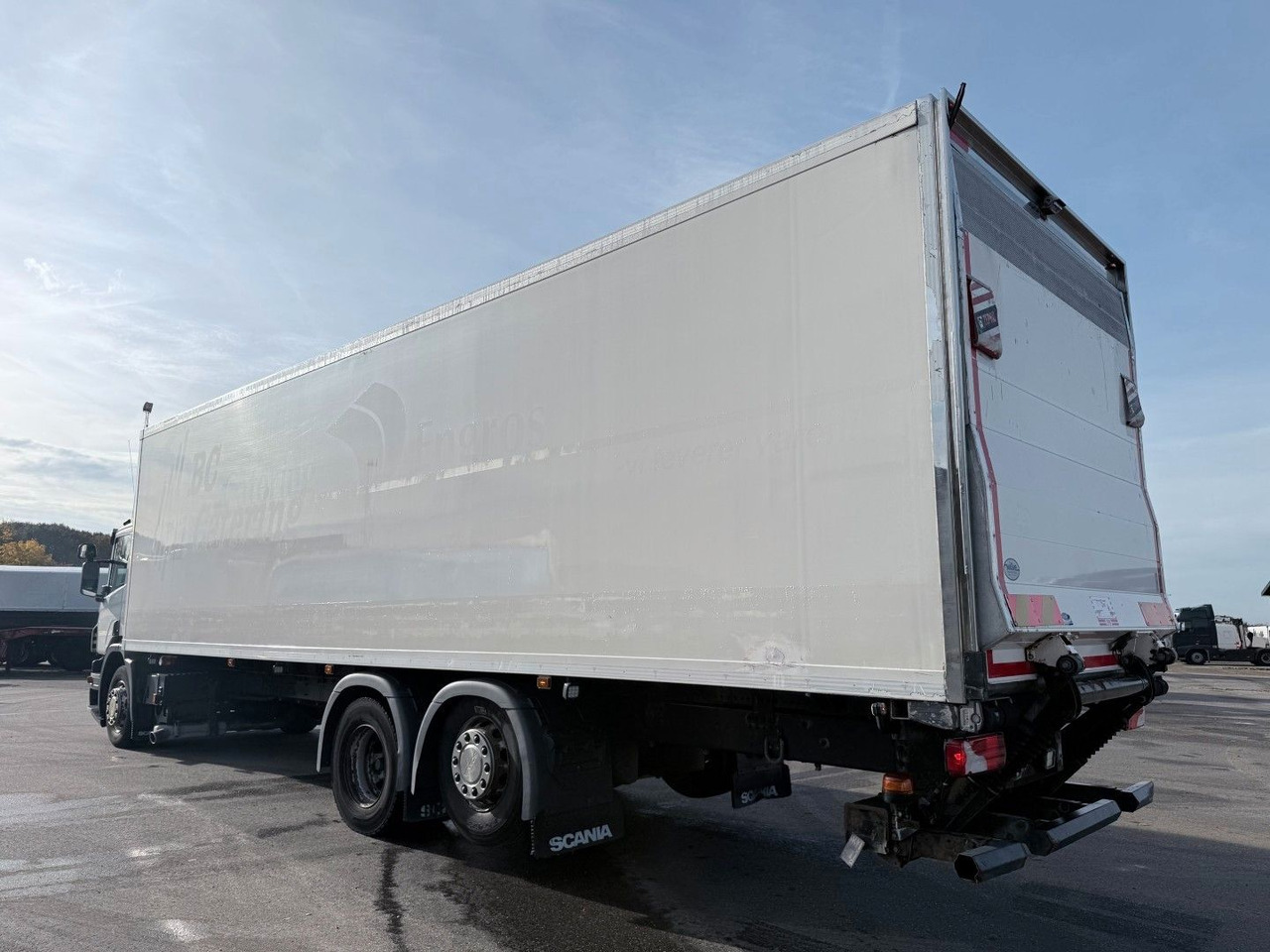 Scania P320 6x2*4 Carrier Supra 1250 Mt 9.80 m Kühl - Camión frigorífico: foto 4 Scania P320 6x2*4 Carrier Supra 1250 Mt 9.80 m Kühl - Camión frigorífico: foto 4