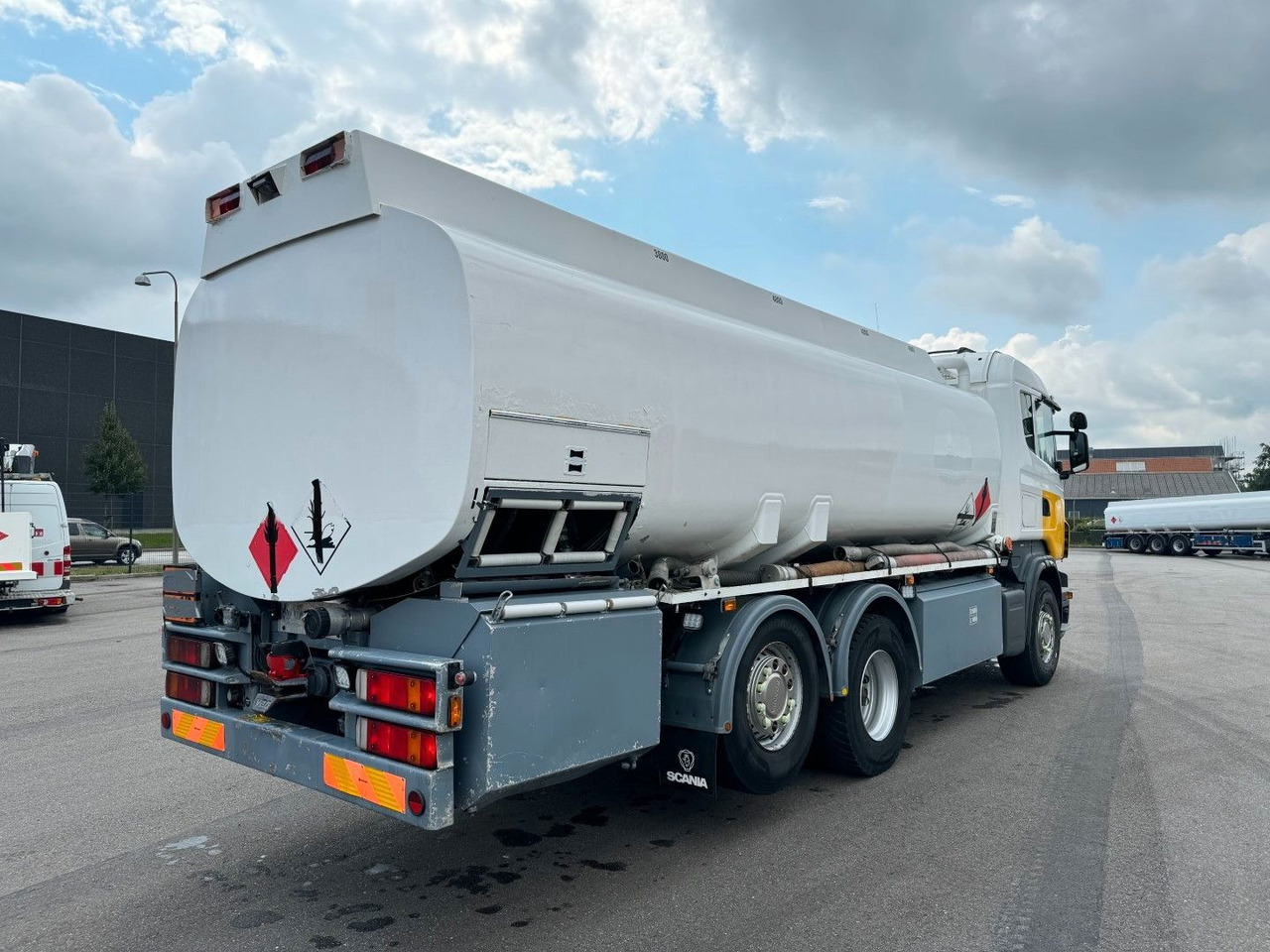 Scania R480 6x2*4 19.000 L ADR Tanktruck - Camión cisterna: foto 3 Scania R480 6x2*4 19.000 L ADR Tanktruck - Camión cisterna: foto 3