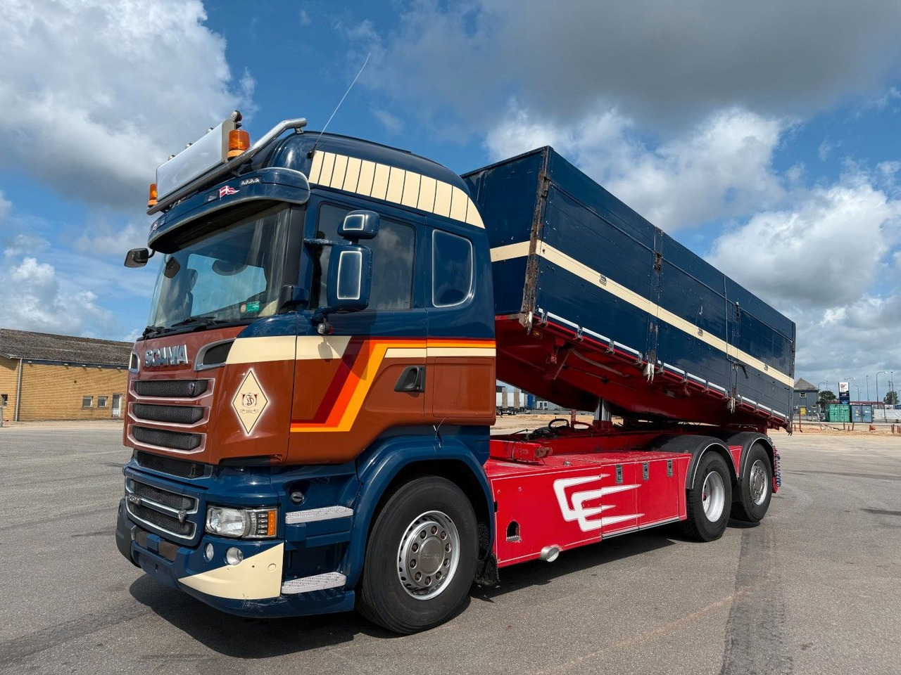 Scania R520 6x2 Highline Getreidekipper Euro 6 - Camión volquete: foto 1 Scania R520 6x2 Highline Getreidekipper Euro 6 - Camión volquete: foto 1