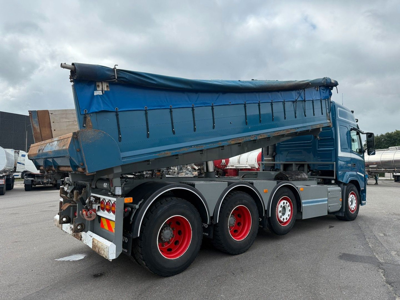 Volvo FM 500 8x4 Pushertridem 3 Way Tipper / Kipper - Camión volquete: foto 3 Volvo FM 500 8x4 Pushertridem 3 Way Tipper / Kipper - Camión volquete: foto 3