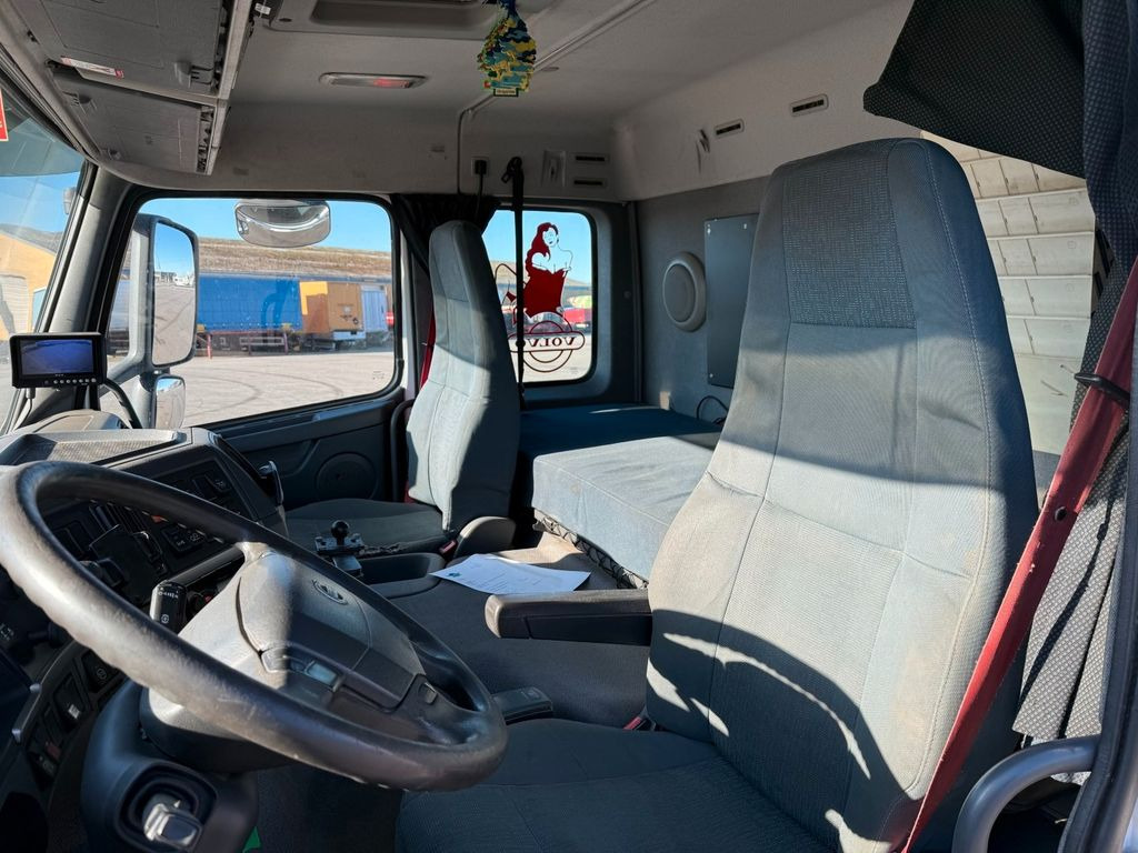 Camión cisterna Volvo FM460 8x2*6 24.000 l. ADR Tank: foto 14