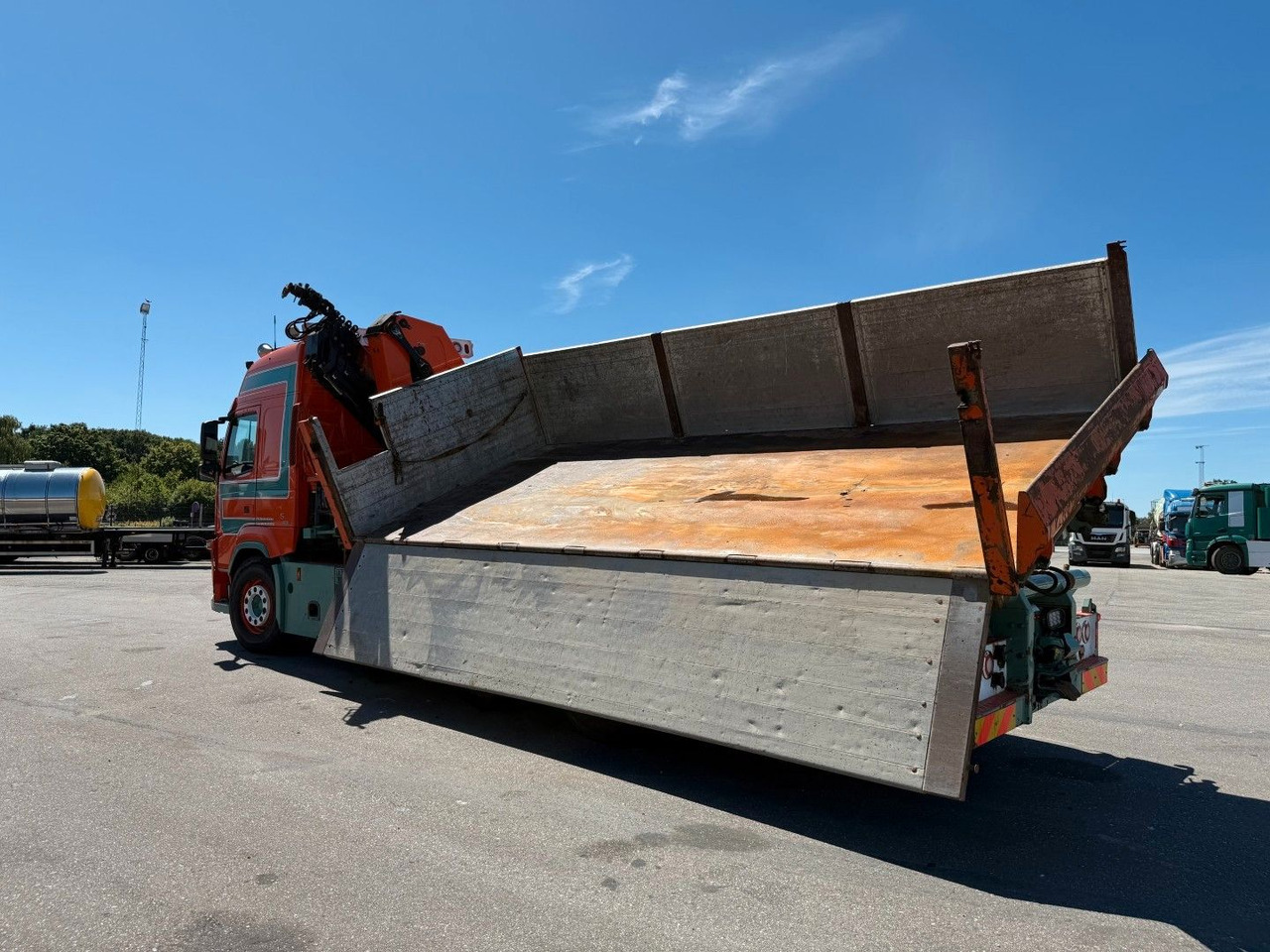 Camión grúa Volvo FM500 8x2*6 Crane HMF 2620 K5 Pendel Tipper: foto 6
