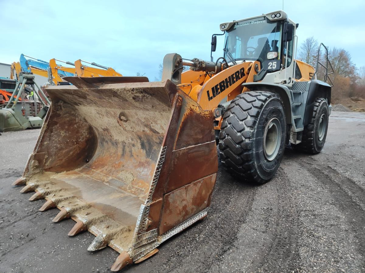 Liebherr L576 X-Power - Cargadora de ruedas: foto 2 Liebherr L576 X-Power - Cargadora de ruedas: foto 2