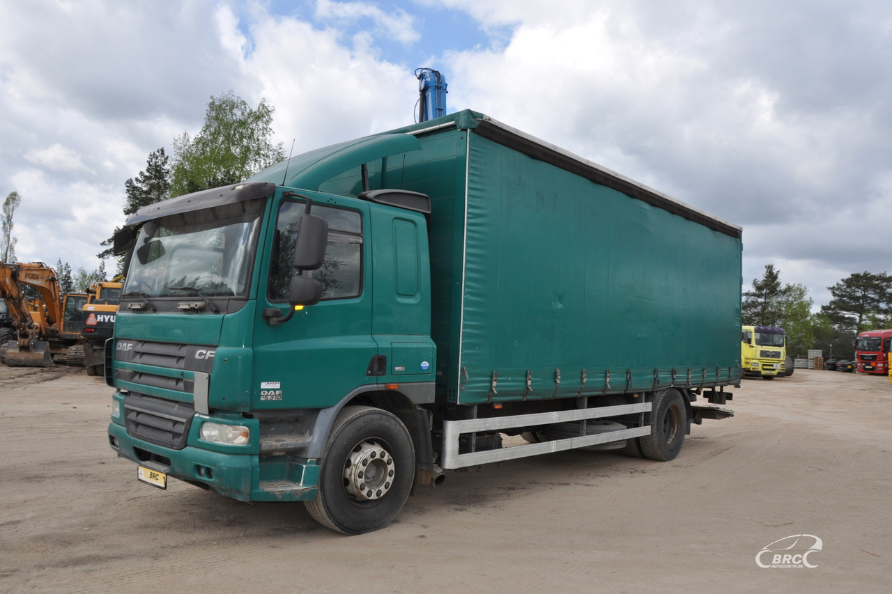 DAF CF 75.310 - Camión lona: foto 1 DAF CF 75.310 - Camión lona: foto 1
