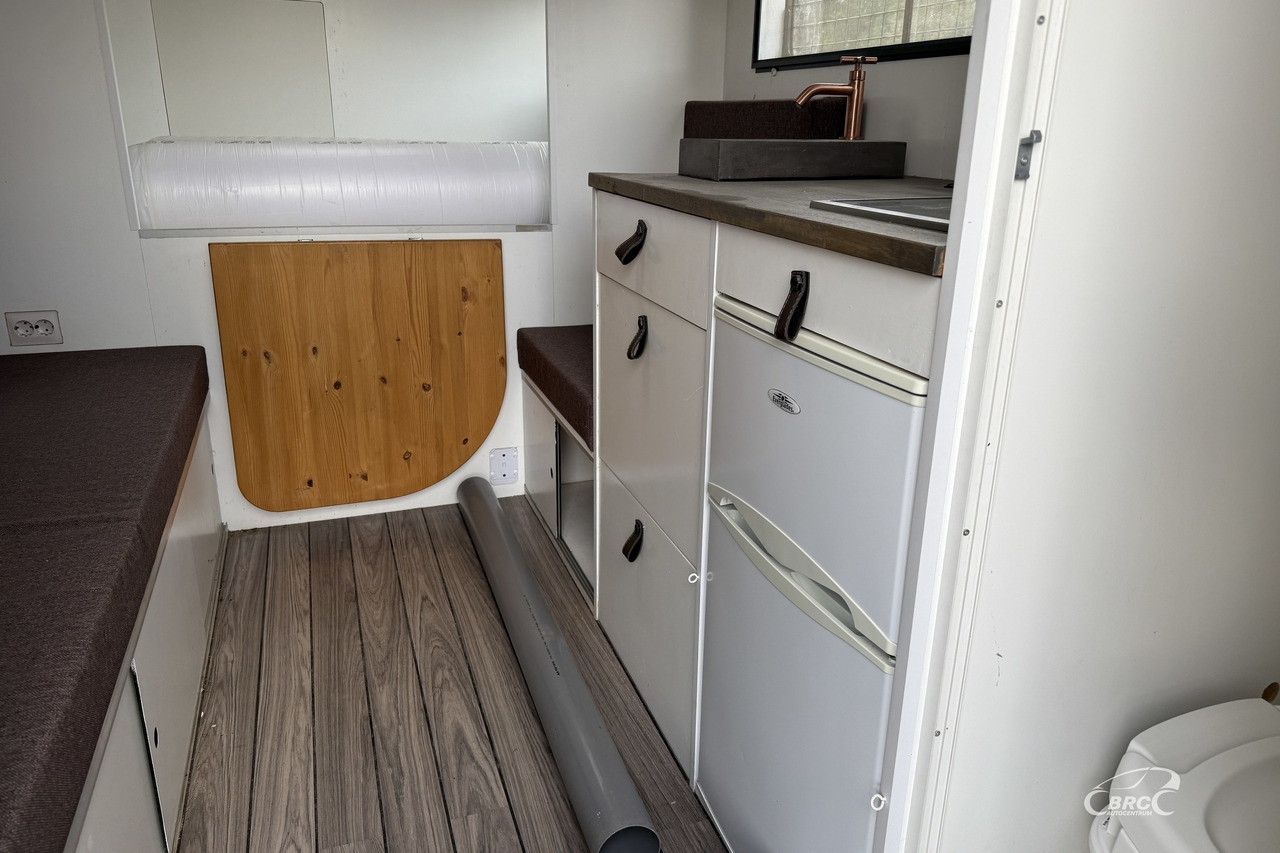 Camión portavehículos Stewart & Stevenson M1078 LMTV: foto 7 Camión portavehículos Stewart & Stevenson M1078 LMTV: foto 7