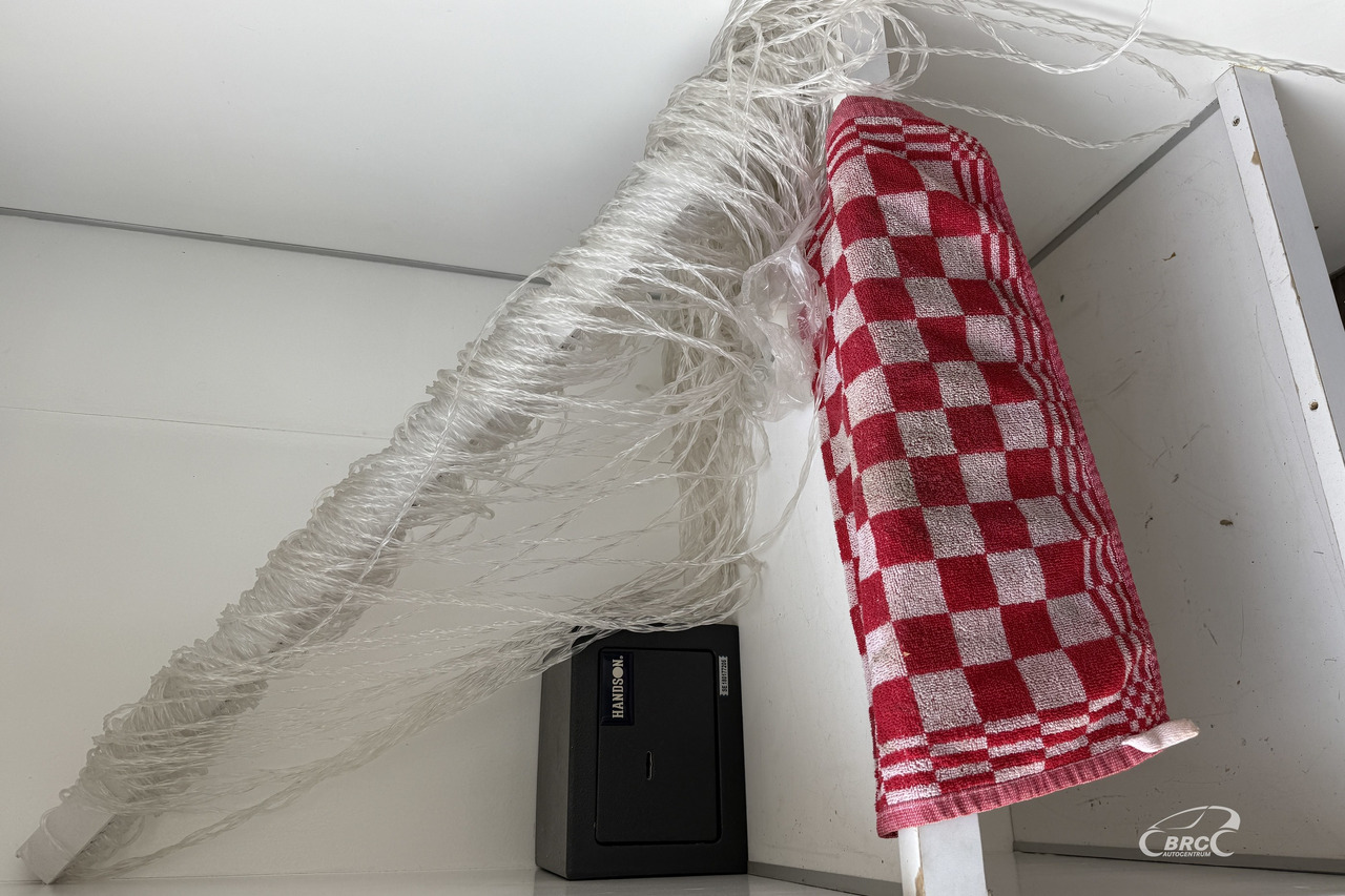 Camión portavehículos Stewart & Stevenson M1078 LMTV: foto 8 Camión portavehículos Stewart & Stevenson M1078 LMTV: foto 8