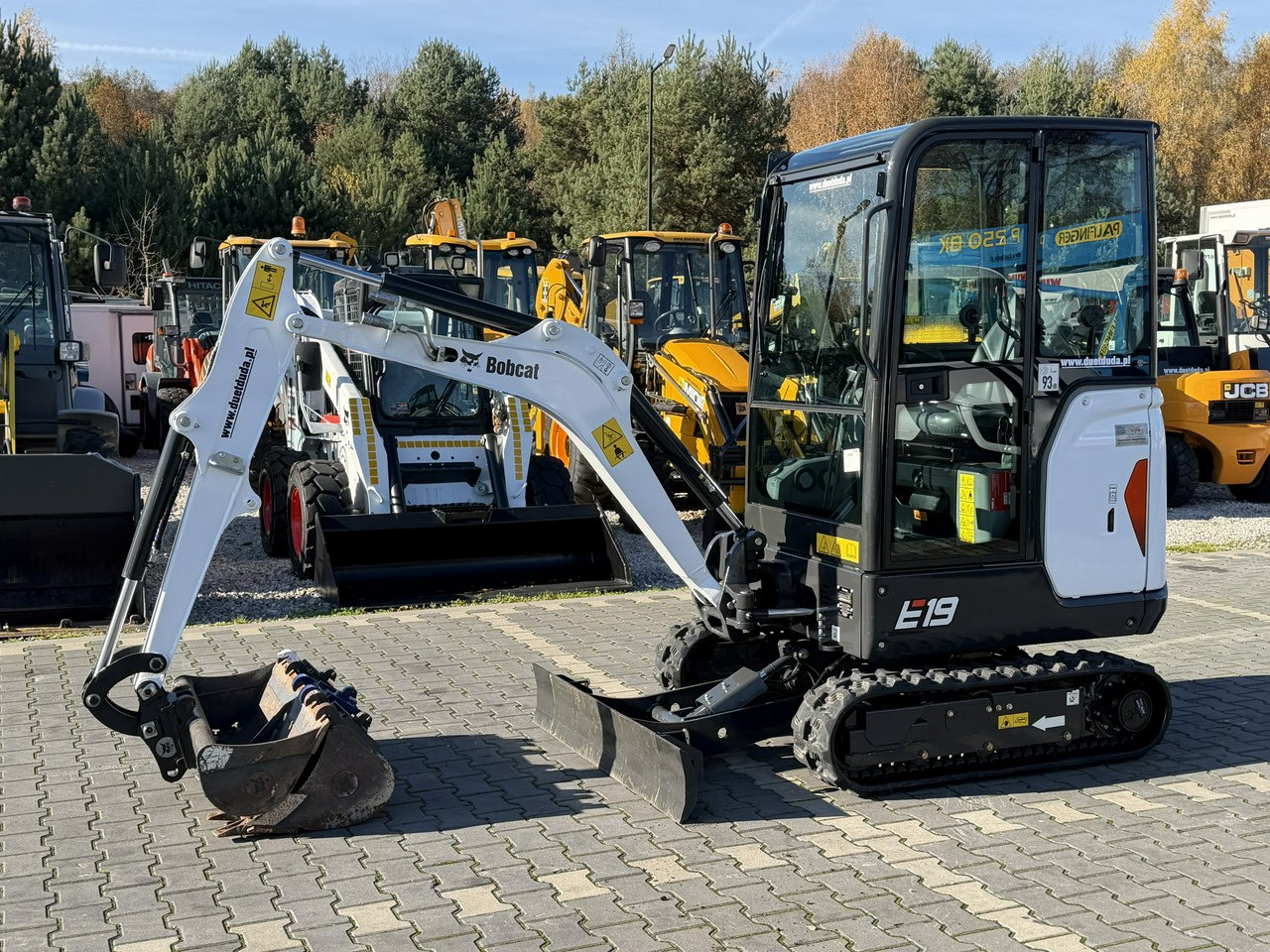 Bobcat E19 Komplet Łyżek Mało Używana Przepracowane tylko 90mth - Miniexcavadora: foto 3 Bobcat E19 Komplet Łyżek Mało Używana Przepracowane tylko 90mth - Miniexcavadora: foto 3
