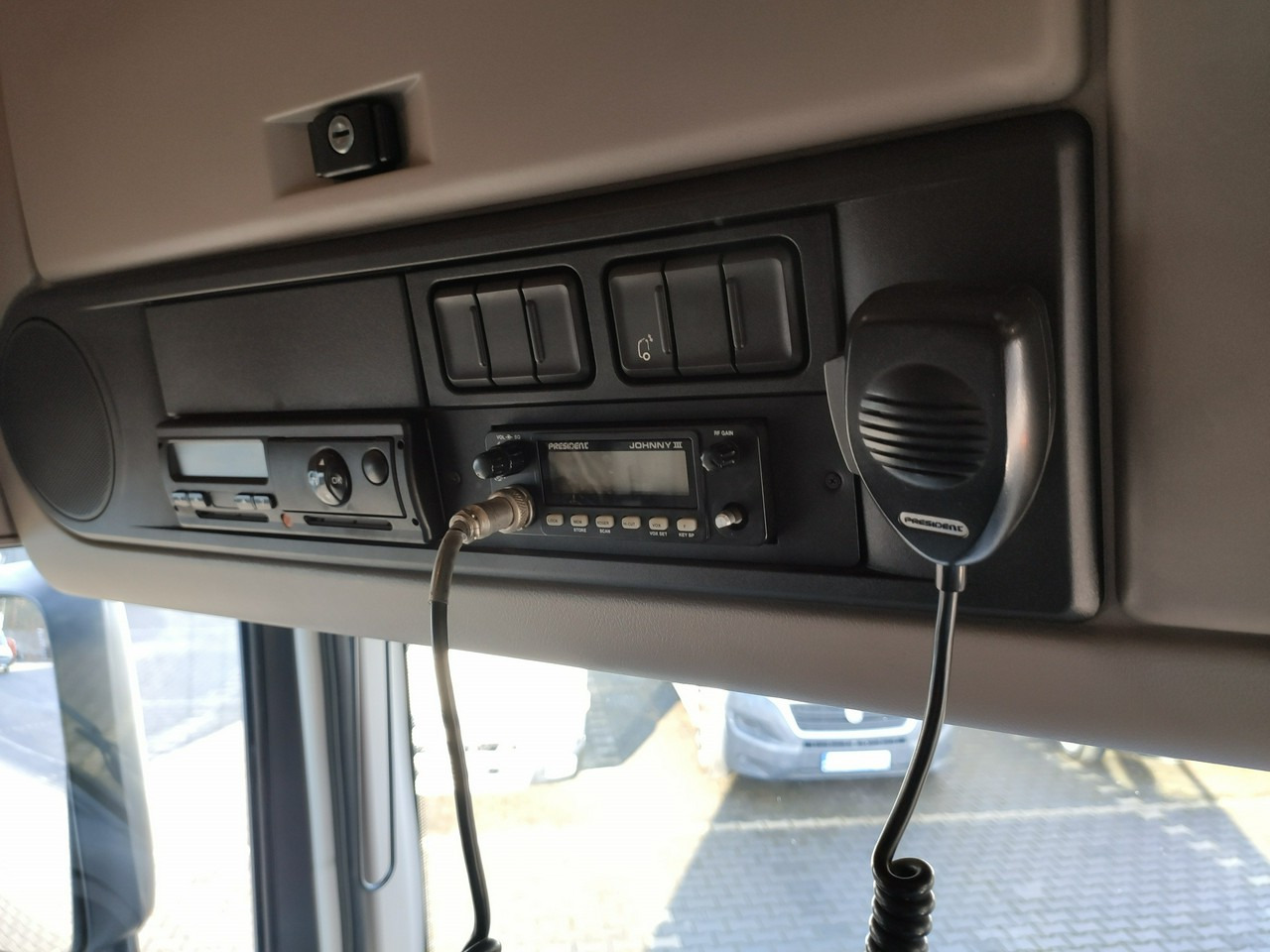 Cabeza tractora DAF XF 106.460 Euro 6 LowDeck Mega: foto 21