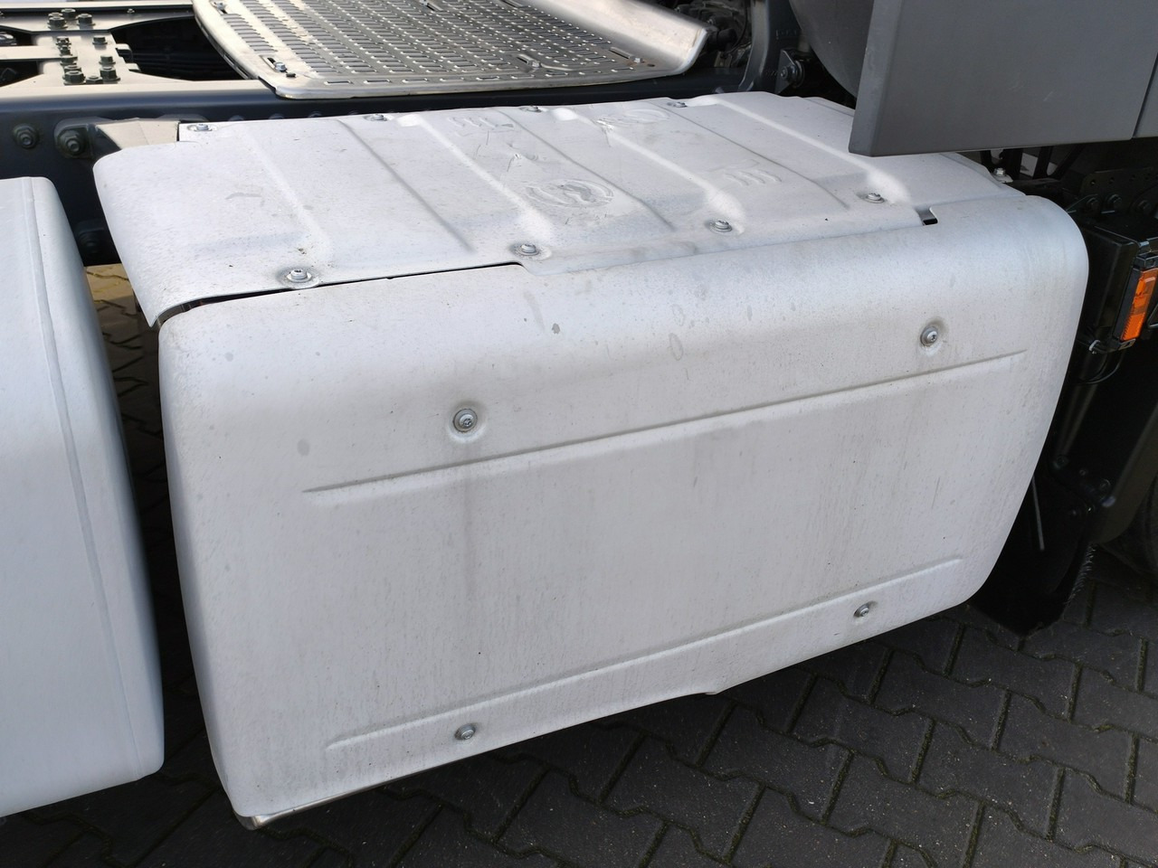 Cabeza tractora DAF XF 106.460 Euro 6 LowDeck Mega: foto 34