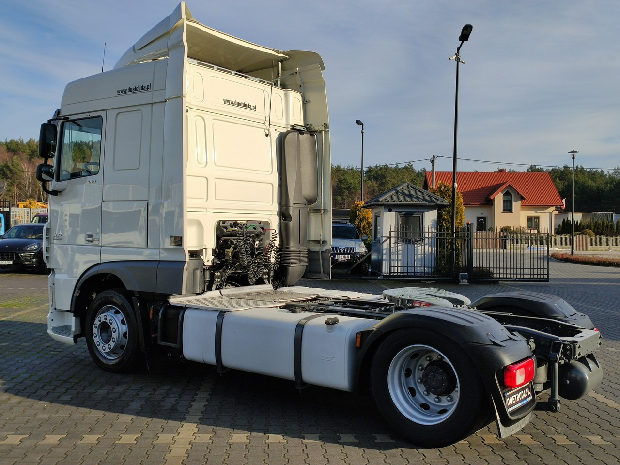 Cabeza tractora DAF XF 106.460 Euro 6 LowDeck Mega: foto 15