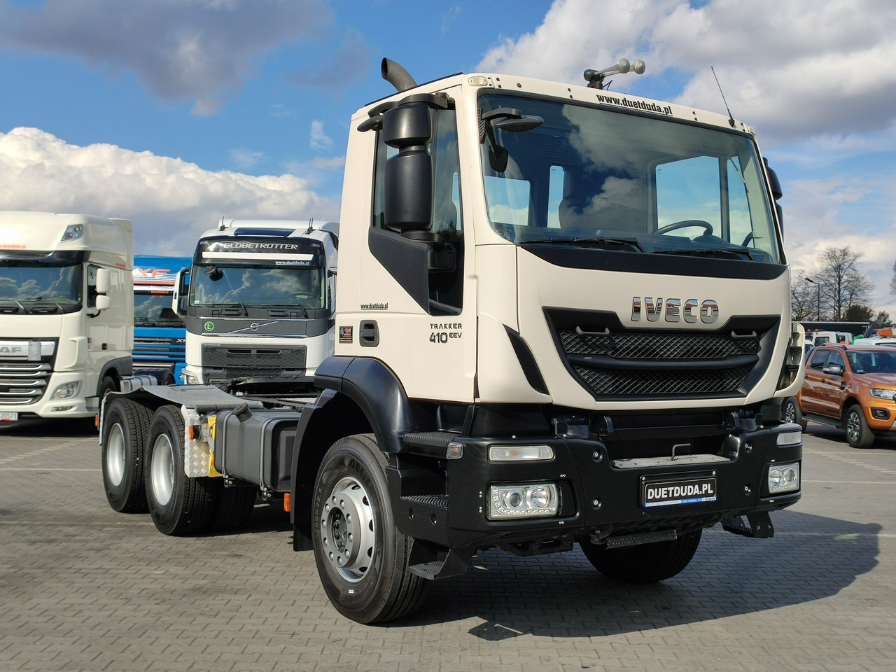 Iveco Trakker 26.410 6x4 Manual Mały Przebieg tylko-46000km - Cabeza tractora: foto 3 Iveco Trakker 26.410 6x4 Manual Mały Przebieg tylko-46000km - Cabeza tractora: foto 3