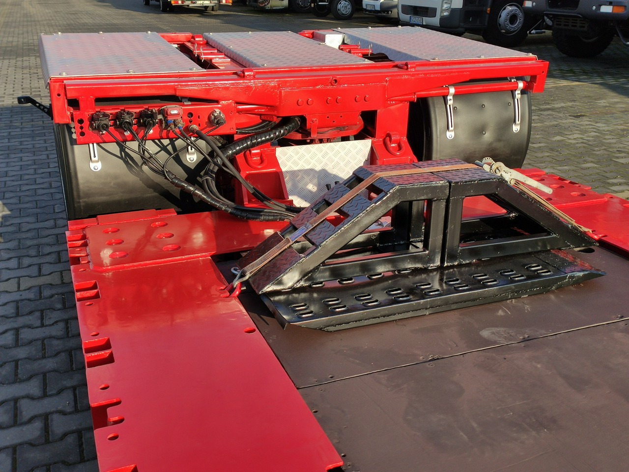 Semirremolque góndola rebajadas EMTECH 2 osiowa PCN 18 TIEFBETT Zagłębiana Rozciągana Oś Skrętna UNIKAT: foto 18 Semirremolque góndola rebajadas EMTECH 2 osiowa PCN 18 TIEFBETT Zagłębiana Rozciągana Oś Skrętna UNIKAT: foto 18