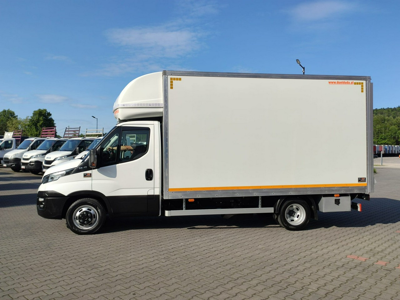 Iveco Daily 35C14 - Furgoneta caja cerrada: foto 3 Iveco Daily 35C14 - Furgoneta caja cerrada: foto 3