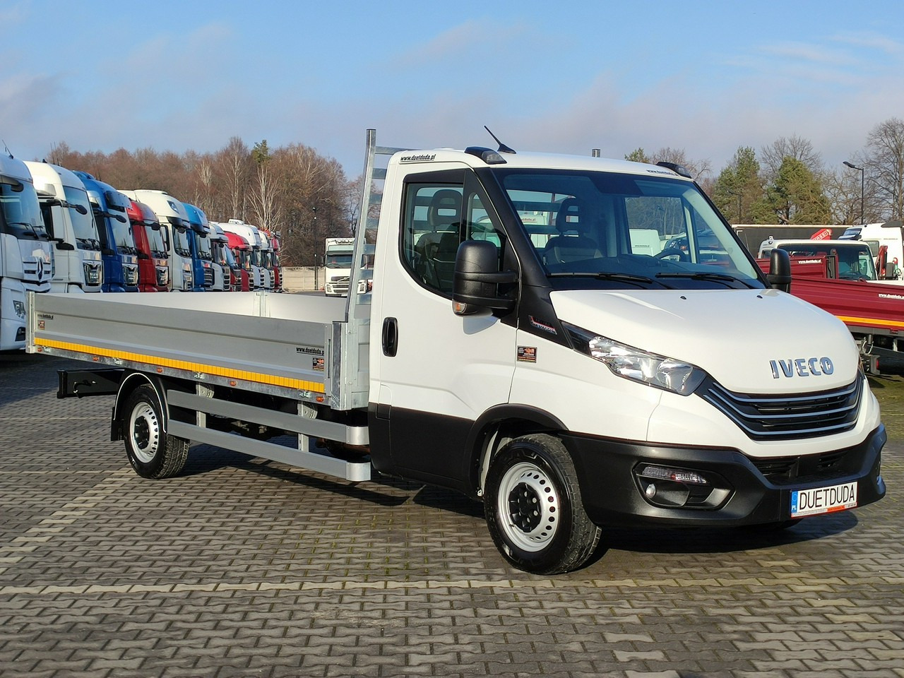 Iveco Daily 35S16 V - Furgoneta caja abierta: foto 1 Iveco Daily 35S16 V - Furgoneta caja abierta: foto 1