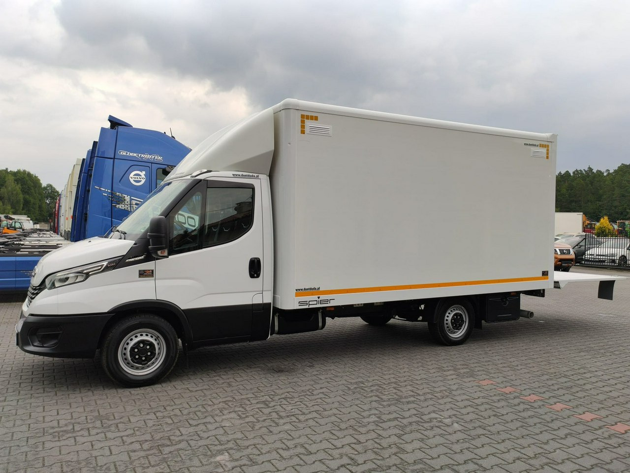 Iveco Daily 35S16S V - Furgoneta caja cerrada: foto 2 Iveco Daily 35S16S V - Furgoneta caja cerrada: foto 2