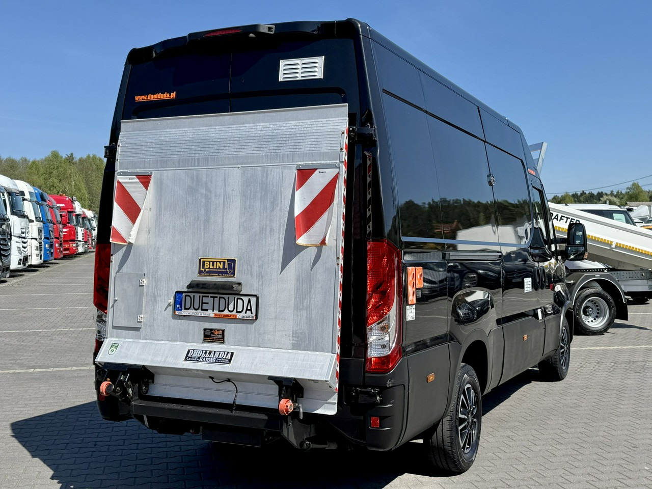 Furgón Iveco Daily 35S18: foto 18