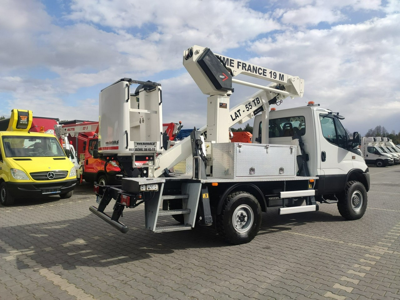 Leasing para Iveco Daily 55S17W 4x4 Zwyżka 19m Versalift Lat 55 TB Time France Iveco Daily 55S17W 4x4 Zwyżka 19m Versalift Lat 55 TB Time France: foto 18
