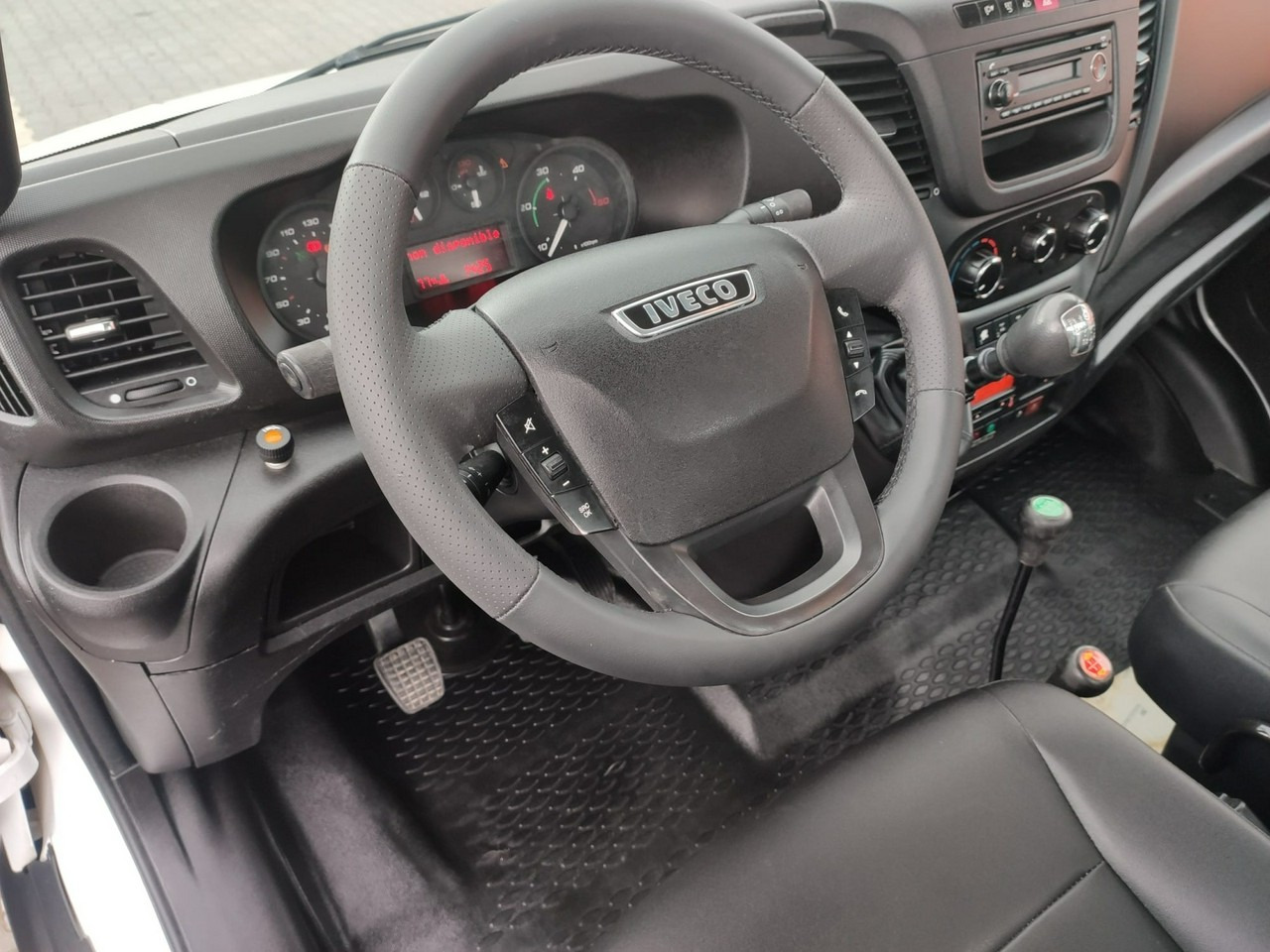 Leasing para Iveco Daily 55S17W 4x4 Zwyżka 19m Versalift Lat 55 TB Time France Iveco Daily 55S17W 4x4 Zwyżka 19m Versalift Lat 55 TB Time France: foto 23