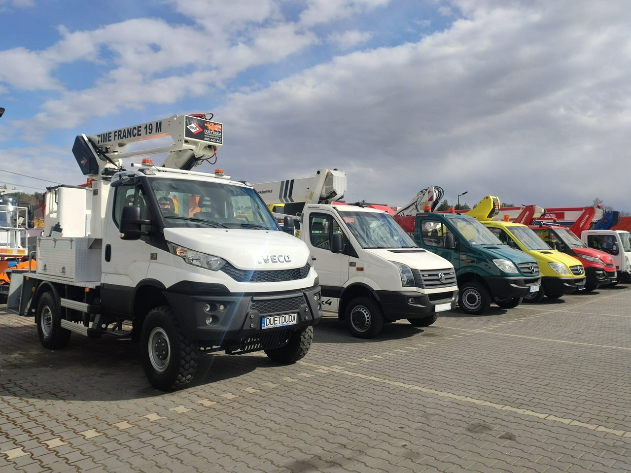 Leasing para Iveco Daily 55S17W 4x4 Zwyżka 19m Versalift Lat 55 TB Time France Iveco Daily 55S17W 4x4 Zwyżka 19m Versalift Lat 55 TB Time France: foto 27