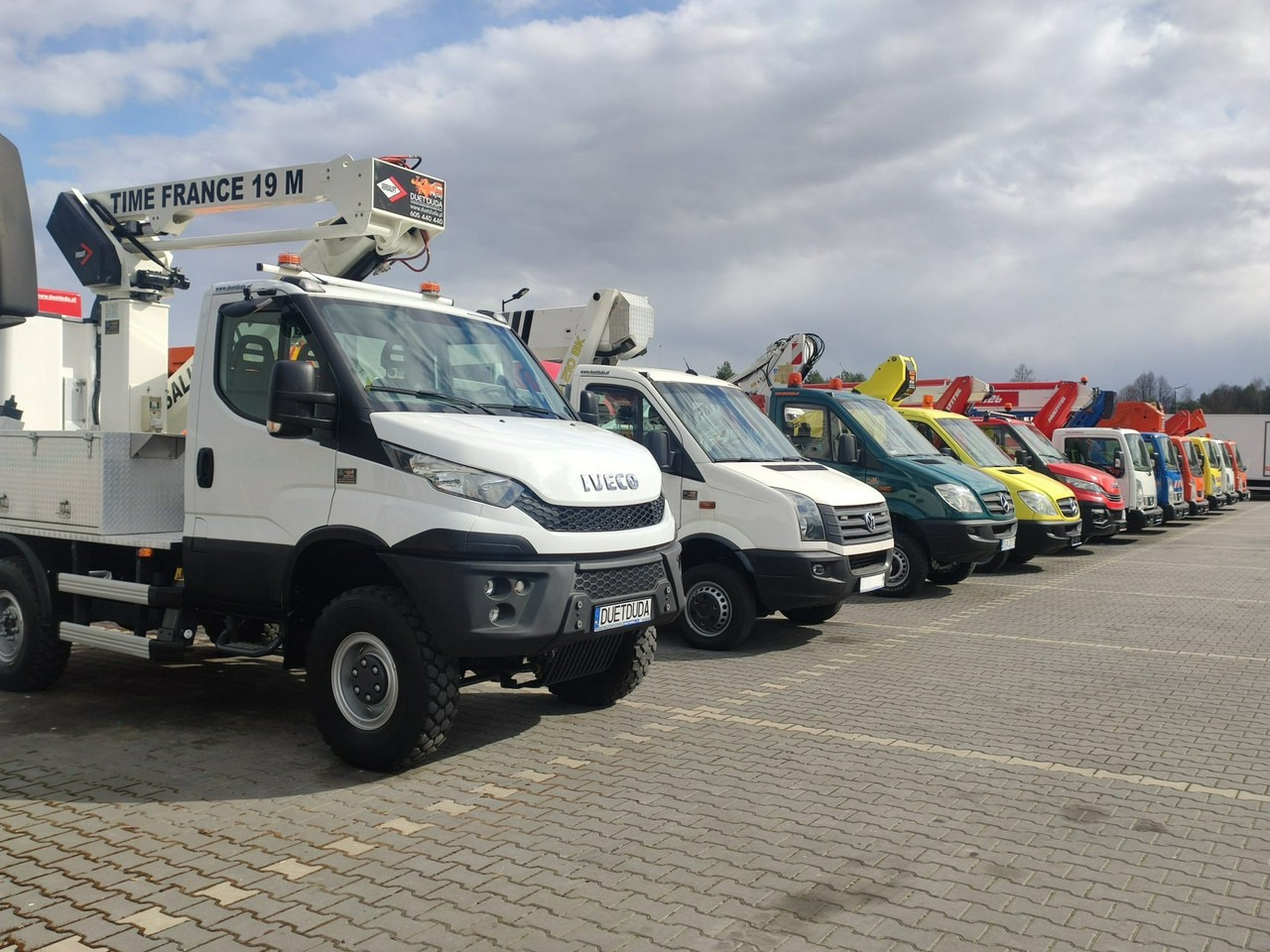 Leasing para Iveco Daily 55S17W 4x4 Zwyżka 19m Versalift Lat 55 TB Time France Iveco Daily 55S17W 4x4 Zwyżka 19m Versalift Lat 55 TB Time France: foto 15