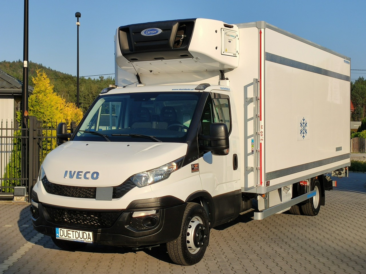 Iveco Daily 70C17 Mroźnia Ściana Grodziowa Multitemperatura - Furgoneta frigorifica: foto 4 Iveco Daily 70C17 Mroźnia Ściana Grodziowa Multitemperatura - Furgoneta frigorifica: foto 4