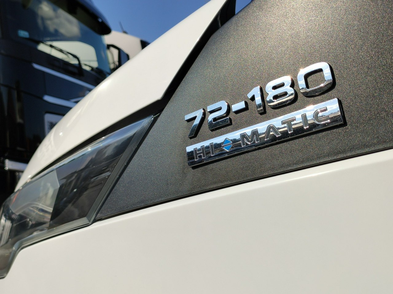 Iveco Daily 72C18 Mroźnia Ściana Grodziowa Podwójny Parownik - Furgoneta frigorifica: foto 4 Iveco Daily 72C18 Mroźnia Ściana Grodziowa Podwójny Parownik - Furgoneta frigorifica: foto 4