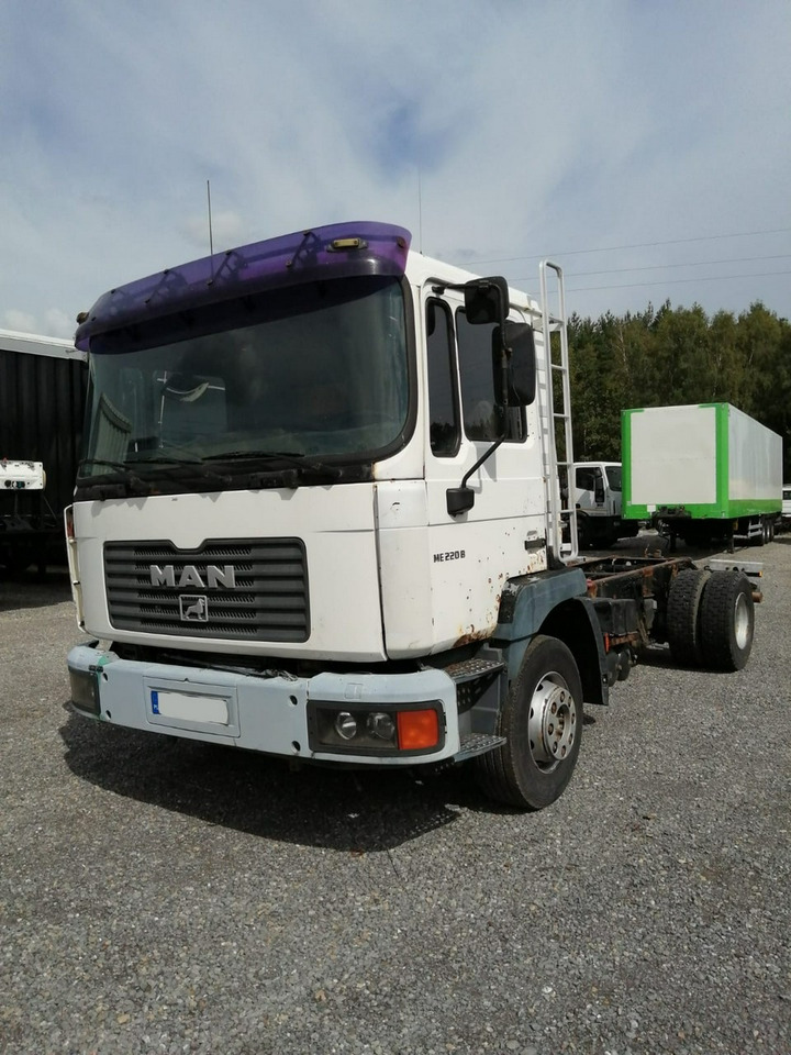MAN ME 220B 4x2 Rama do zabudowy Sprawny !!! - Camión chasis: foto 1 MAN ME 220B 4x2 Rama do zabudowy Sprawny !!! - Camión chasis: foto 1