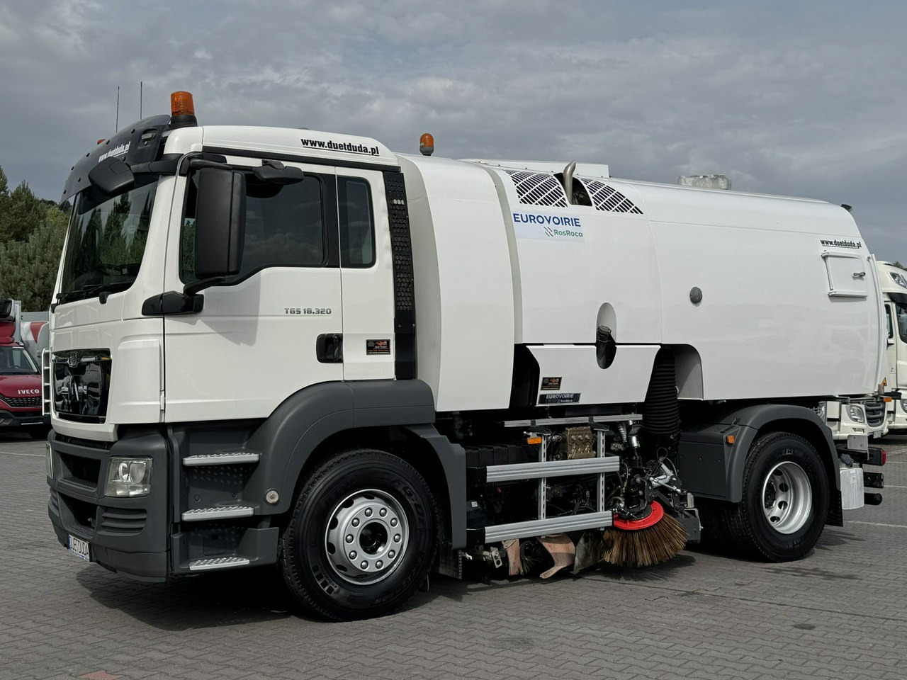 MAN TGS 18.320 E5 BUCHER OPTIFANT 8000 Zamiatarka Uliczna Euro 6 - Barredora vial: foto 1 MAN TGS 18.320 E5 BUCHER OPTIFANT 8000 Zamiatarka Uliczna Euro 6 - Barredora vial: foto 1