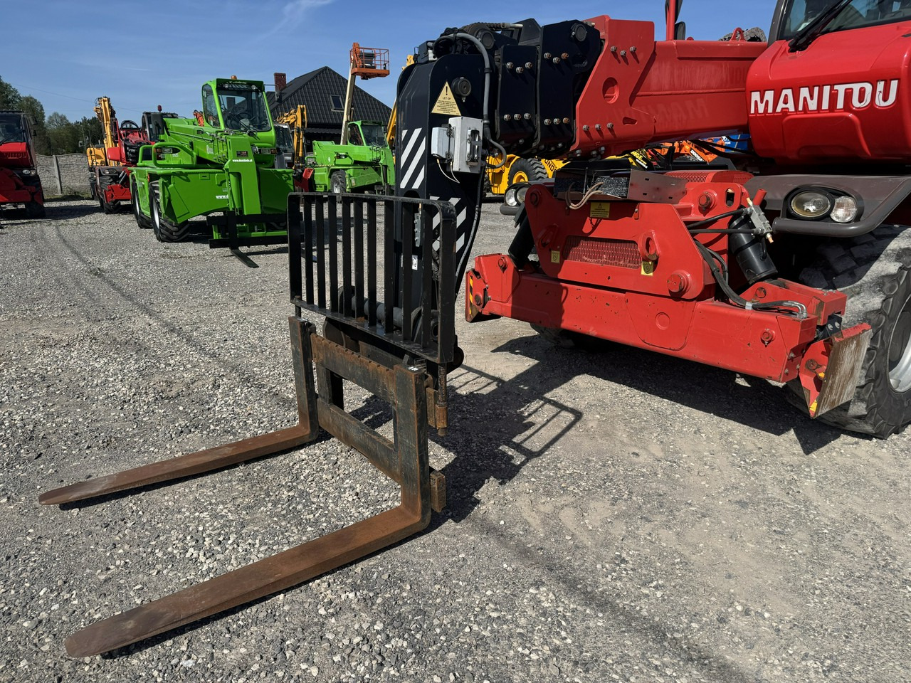 Manitou MRT 2150 + ROTO Ładowarka Teleskopowa Obrotowa 2550 - Manipulador telescópico: foto 4 Manitou MRT 2150 + ROTO Ładowarka Teleskopowa Obrotowa 2550 - Manipulador telescópico: foto 4