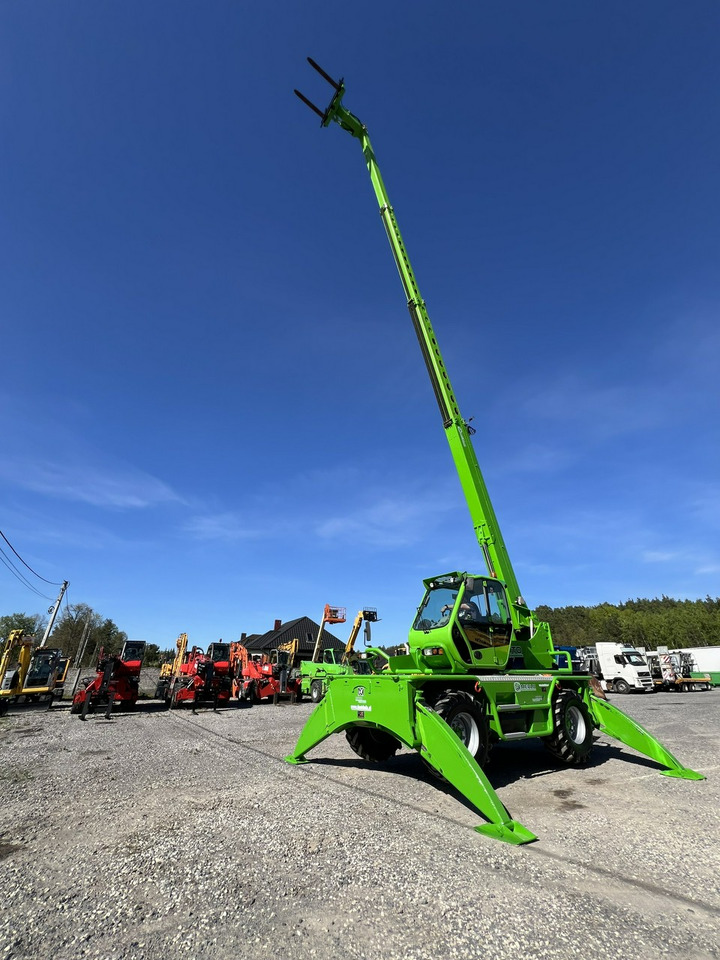 Merlo Roto 45.21 MCSS ( 40.25 ) Podnośnik Obrotowy Wózek Jezdniowy - Manipulador telescópico: foto 2 Merlo Roto 45.21 MCSS ( 40.25 ) Podnośnik Obrotowy Wózek Jezdniowy - Manipulador telescópico: foto 2
