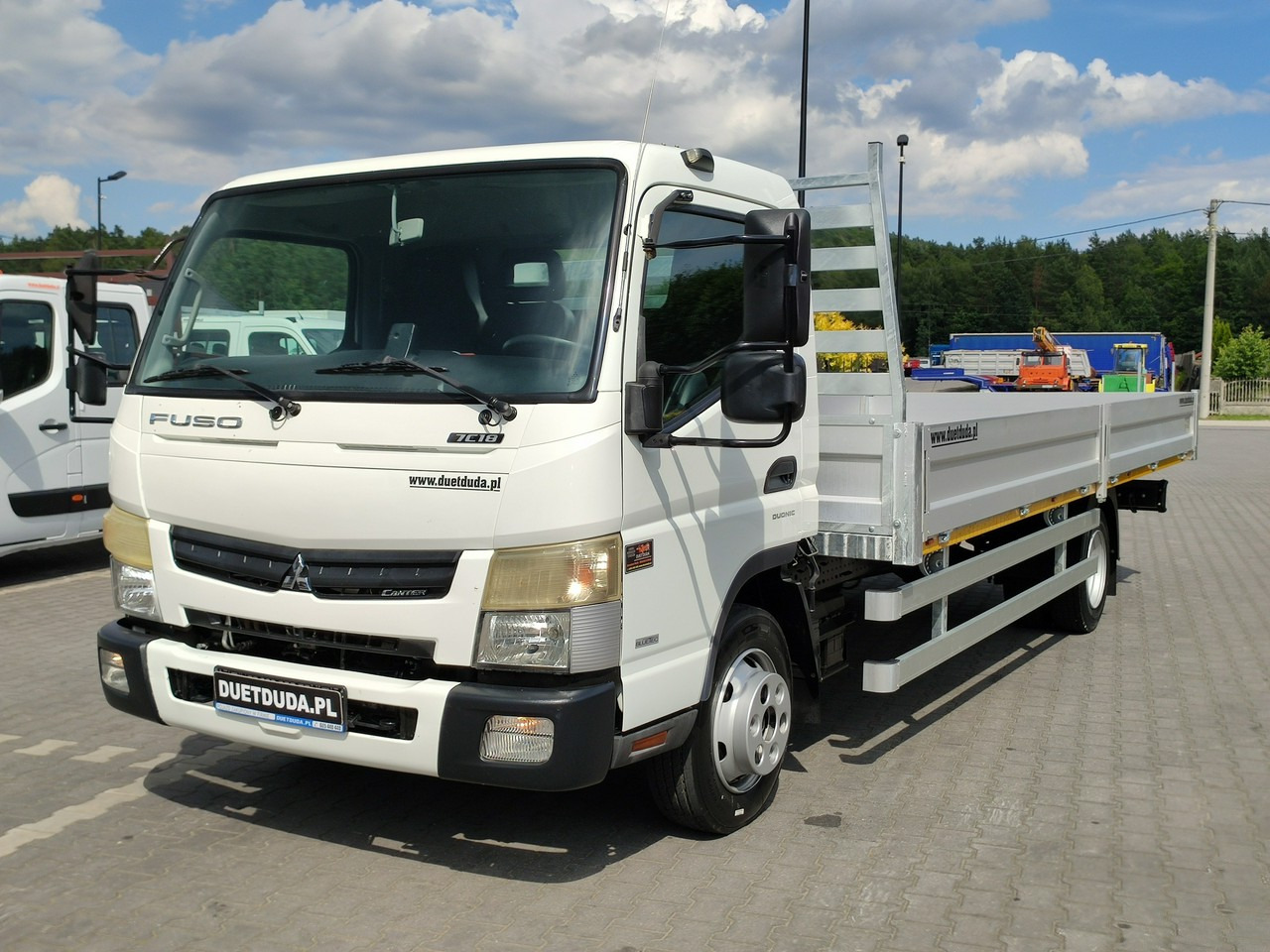 Mitsubishi Canter 7C18 3.0/150 KM Skrzyniowy Automat Klima - Camión caja abierta: foto 3 Mitsubishi Canter 7C18 3.0/150 KM Skrzyniowy Automat Klima - Camión caja abierta: foto 3