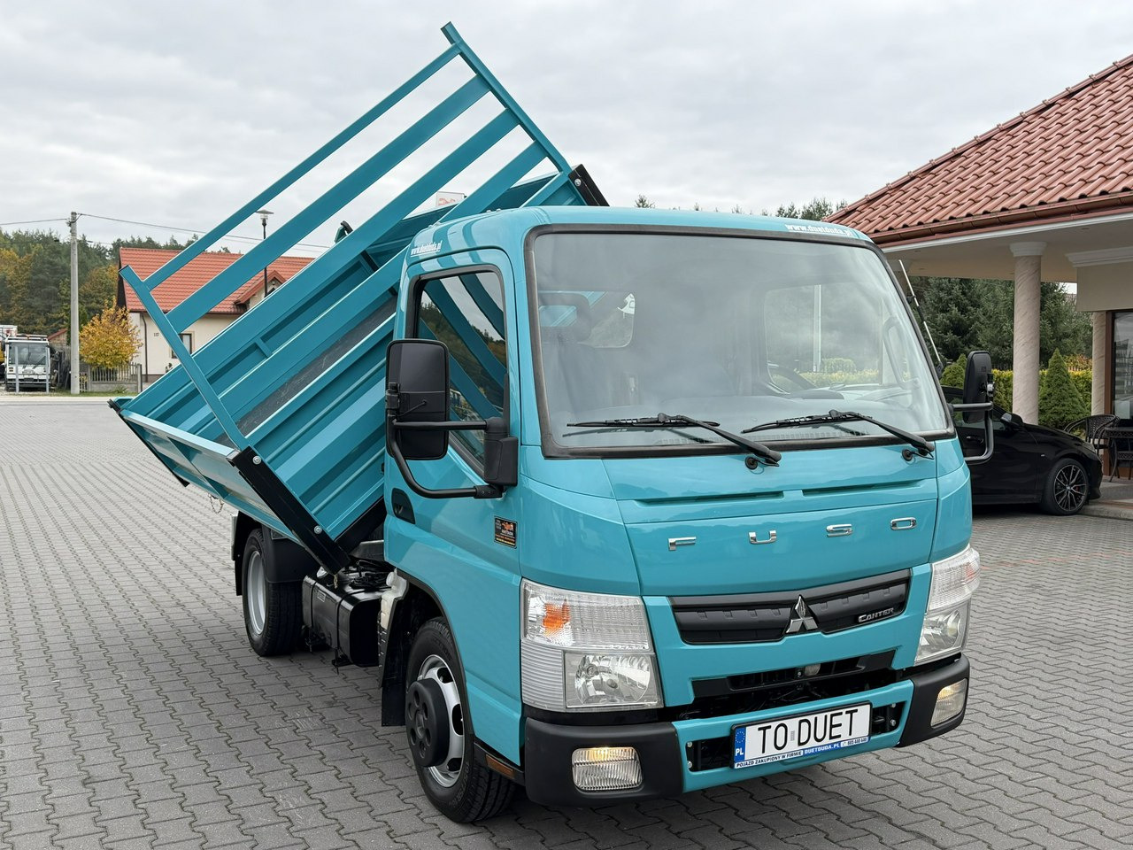 Mitsubishi Canter - Furgoneta basculante: foto 2 Mitsubishi Canter - Furgoneta basculante: foto 2