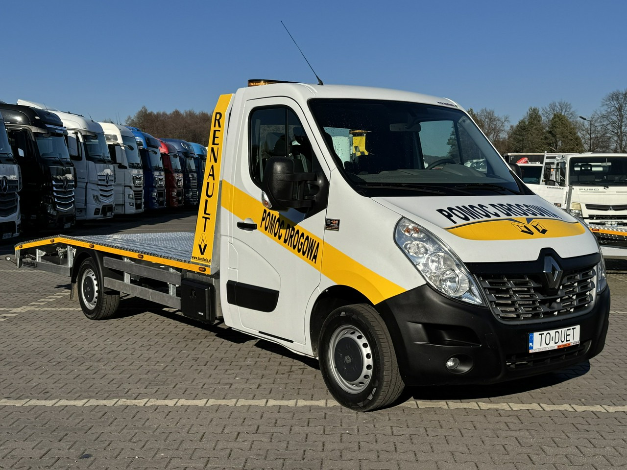 Renault Master - Grua de remolque autos: foto 1 Renault Master - Grua de remolque autos: foto 1