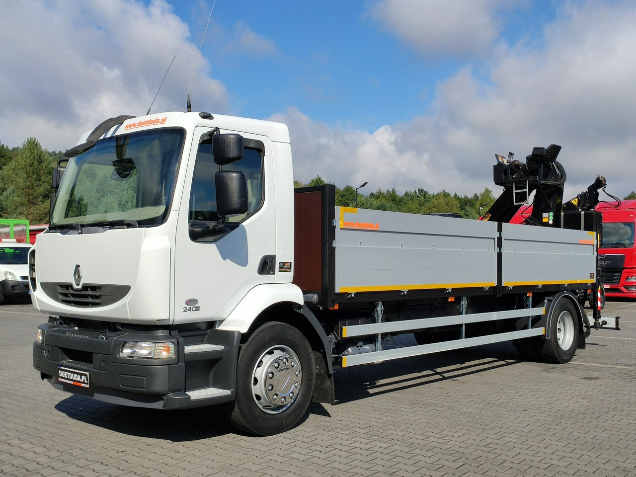 Renault Midlum 180.240DXI + HDS HYVA HB170E2 Udzwig 3.6Tony - Camión caja abierta, Camión grúa: foto 2 Renault Midlum 180.240DXI + HDS HYVA HB170E2 Udzwig 3.6Tony - Camión caja abierta, Camión grúa: foto 2