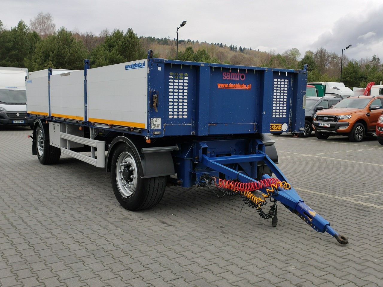 Samro Ciężarowa 2-osiowa na poduszkach - Remolque plataforma/ Caja abierta: foto 4 Samro Ciężarowa 2-osiowa na poduszkach - Remolque plataforma/ Caja abierta: foto 4