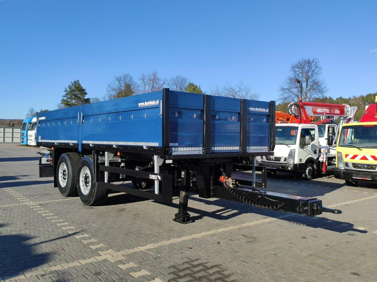 Schmitz Cargobull Ciężarowa 2-osiowa na poduszkach Tandem Stan Unikat !!! - Remolque plataforma/ Caja abierta: foto 4 Schmitz Cargobull Ciężarowa 2-osiowa na poduszkach Tandem Stan Unikat !!! - Remolque plataforma/ Caja abierta: foto 4