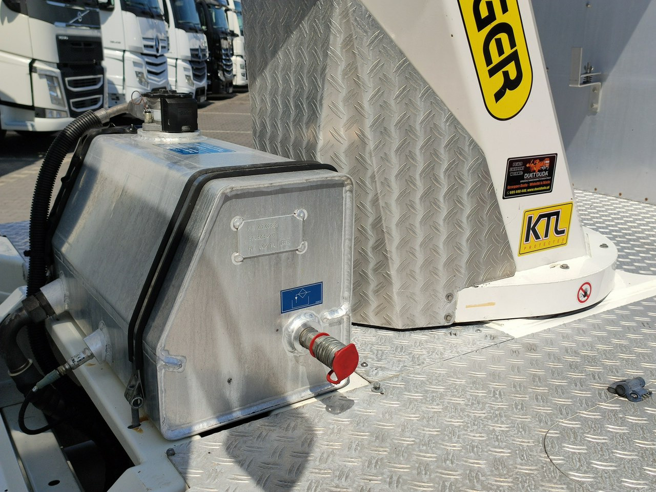 Camión con plataforma elevadora Volkswagen Crafter: foto 25