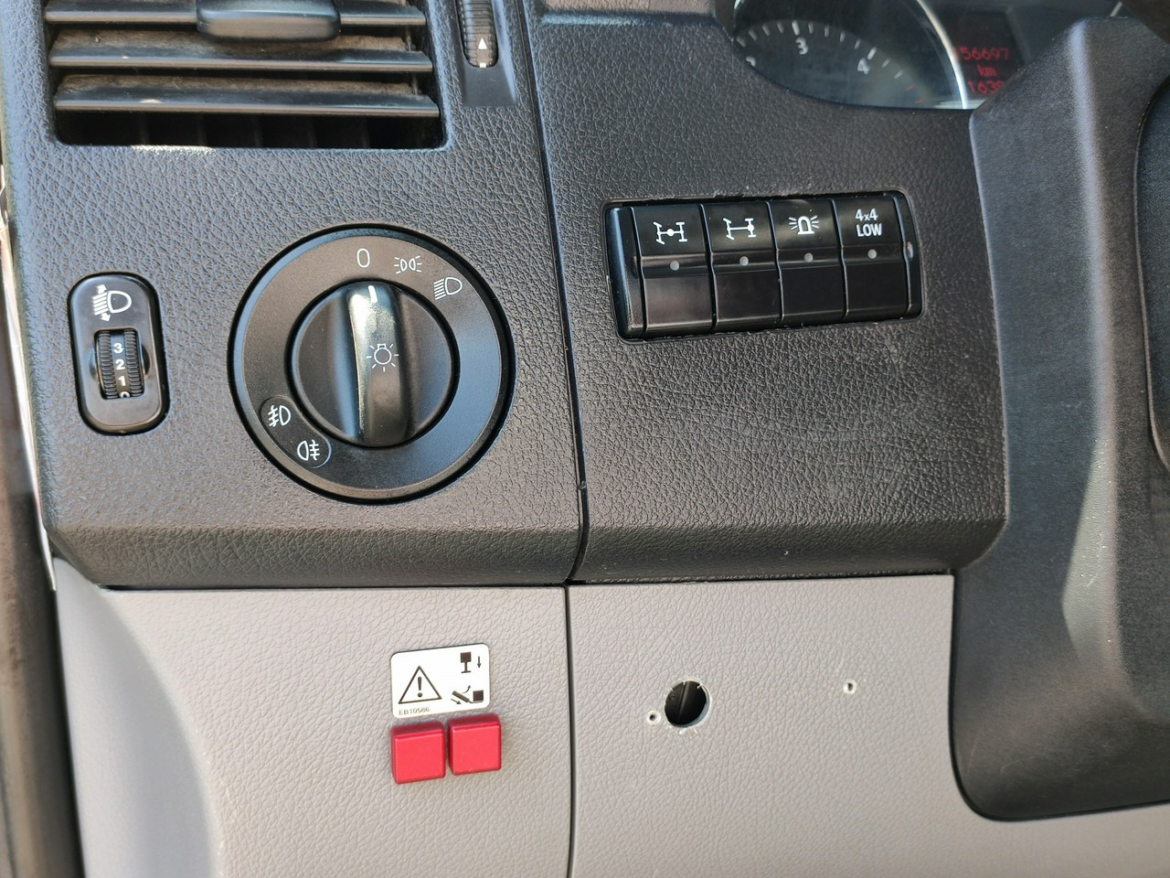 Camión con plataforma elevadora Volkswagen Crafter: foto 36