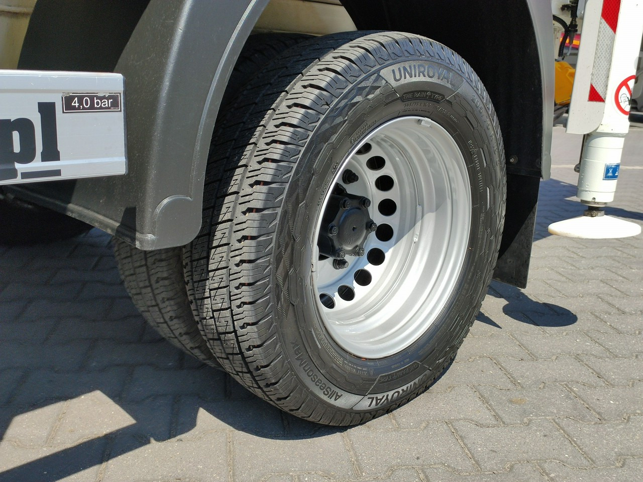 Camión con plataforma elevadora Volkswagen Crafter: foto 31