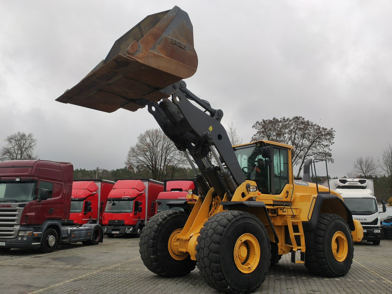 Volvo L 220G - Cargadora de ruedas: foto 2 Volvo L 220G - Cargadora de ruedas: foto 2