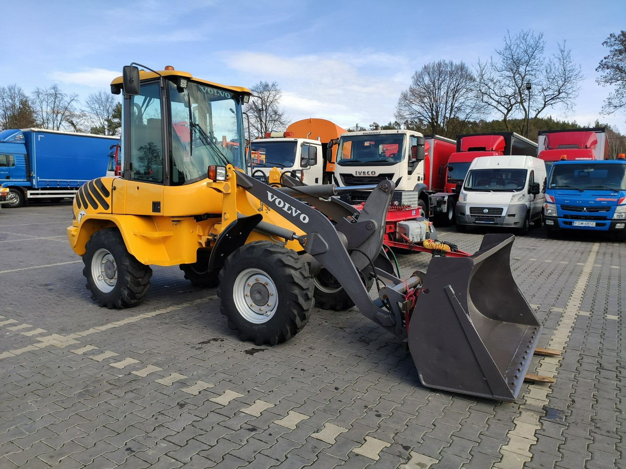Volvo L30B Pro Unikat Stan Tylko 5380 mth - Cargadora de ruedas: foto 5 Volvo L30B Pro Unikat Stan Tylko 5380 mth - Cargadora de ruedas: foto 5