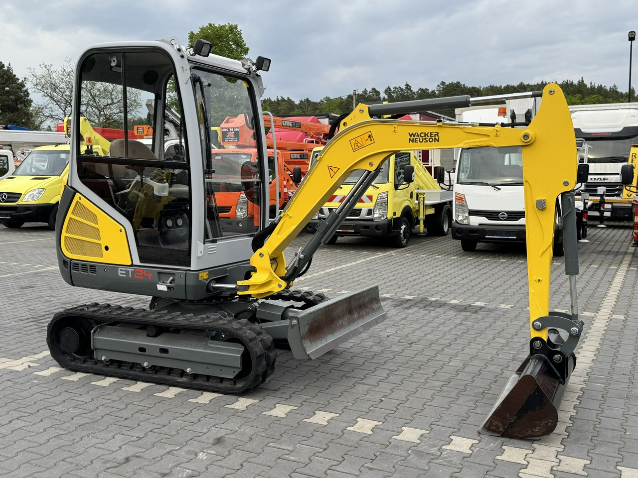 Wacker Neuson ET 24 Mało Używana Przepracowane tylko 800mth - Miniexcavadora: foto 1 Wacker Neuson ET 24 Mało Używana Przepracowane tylko 800mth - Miniexcavadora: foto 1